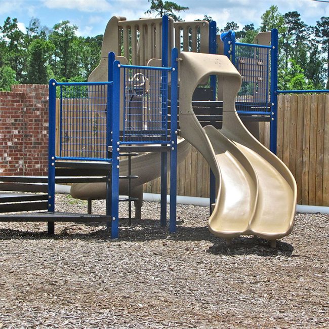 Twelve-Oaks-Vidor-TX-playground